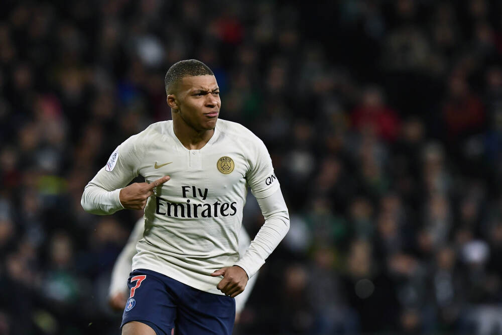 AI引爆需求，PCB行业迎来业绩兑现期